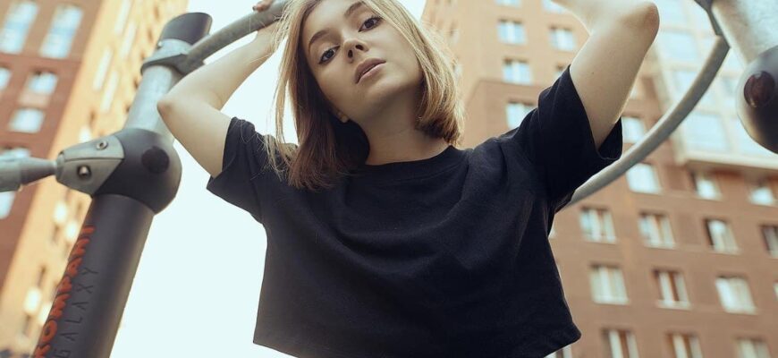 Алёна Бобриха слив с Онлифанс (50 фото)