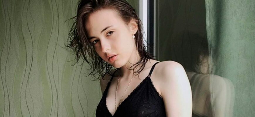 Nikol Koulen сливы из онлифанс (30 горячих фото)