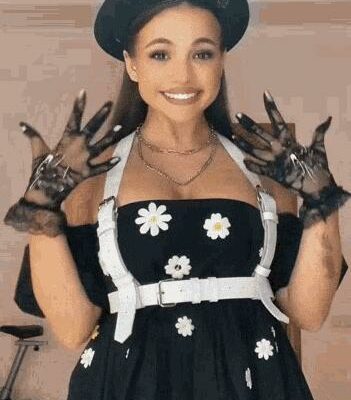 Гифки Валя Карнавал (Слив Valya Karnaval GIF)