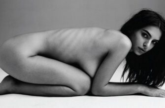 Чёрно-белое соблазнение, 69 красивых ню и портретных фотографий