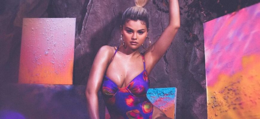 Селена Гомес (30 горячих фото слитых в сеть)