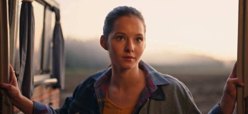 Актриса Ксения Трейстер (35 фото слитых в сеть)