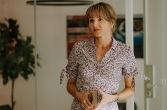 Ангелина (Лина) Миримская (30 фото слитых в сеть героини сериала "Сёстры")