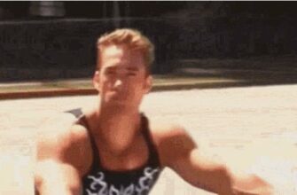 Гифки Гачимучи (20 gif мем картинок «накачанный здоровяк»)