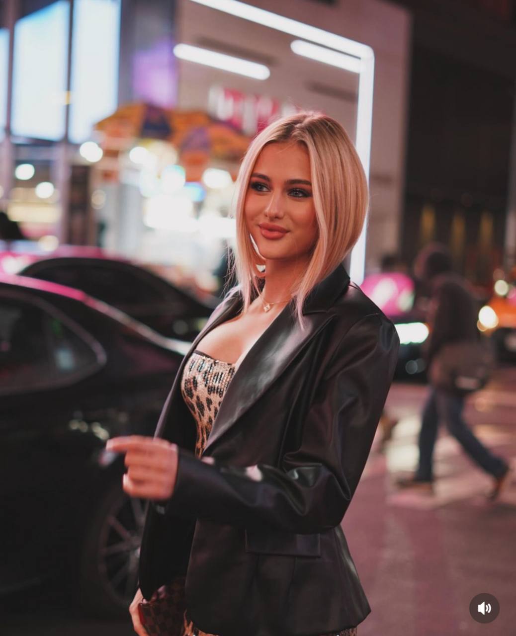 Джордан изменил Арине Савастру (30 фото пары слитых в сеть)