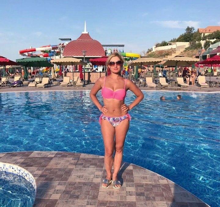 Актриса Карина Мишулина (30 фото слитых в сеть)