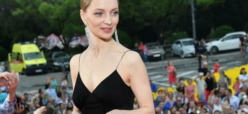 Актриса Екатерина Вилкова (30 фото слитых в сеть)