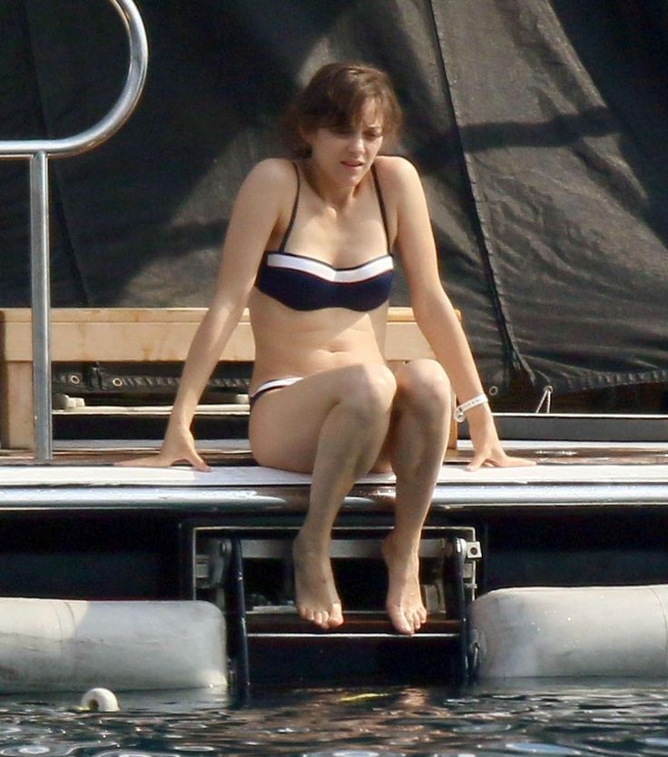 Актриса Марион Котийяр (30 фото слитых в сеть)