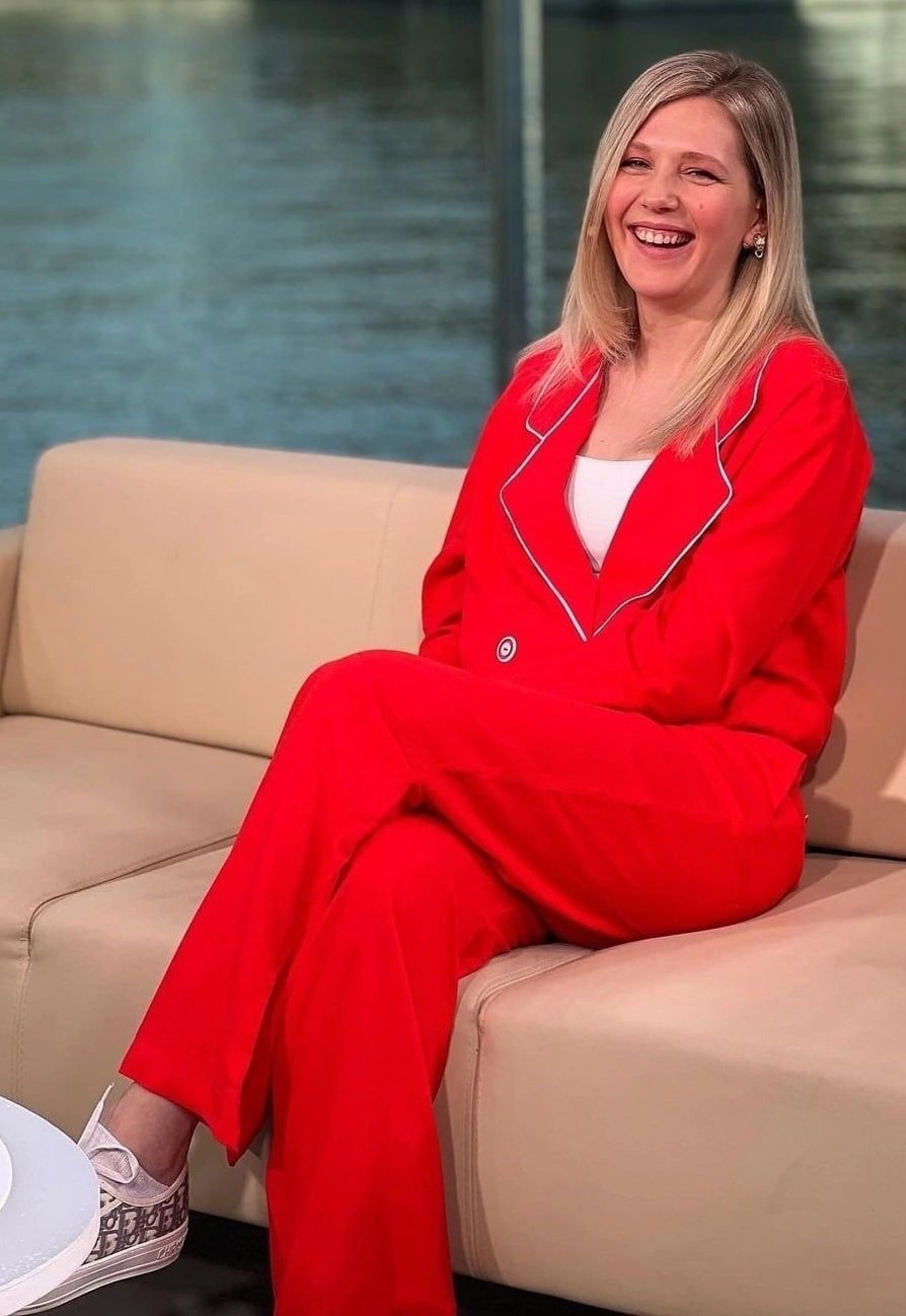 Актриса Карина Андоленко (30 фото слитых в сеть)