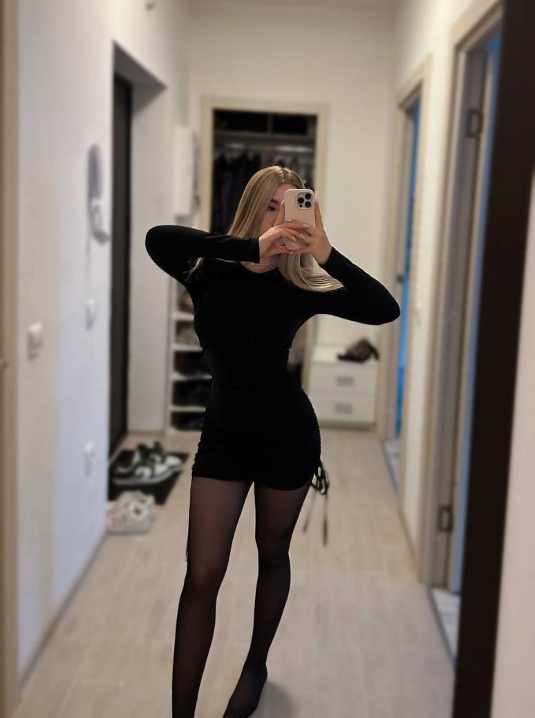 Модель из ТГ Алина "vvinogradikk" (43 фото слитых в сеть)