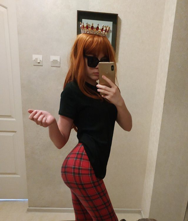 Горячее селфи от Полины Ершовой с демонстрацией стройной фигуры и накаченной попы. Горячее селфи от Полины Ершовой с демонстрацией стройной фигуры и накаченной попы.