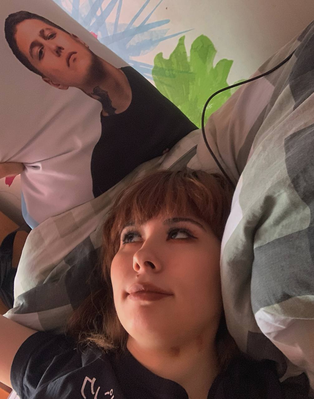 Просто снимок дома, лёжа в постели. Просто снимок дома, лёжа в постели.